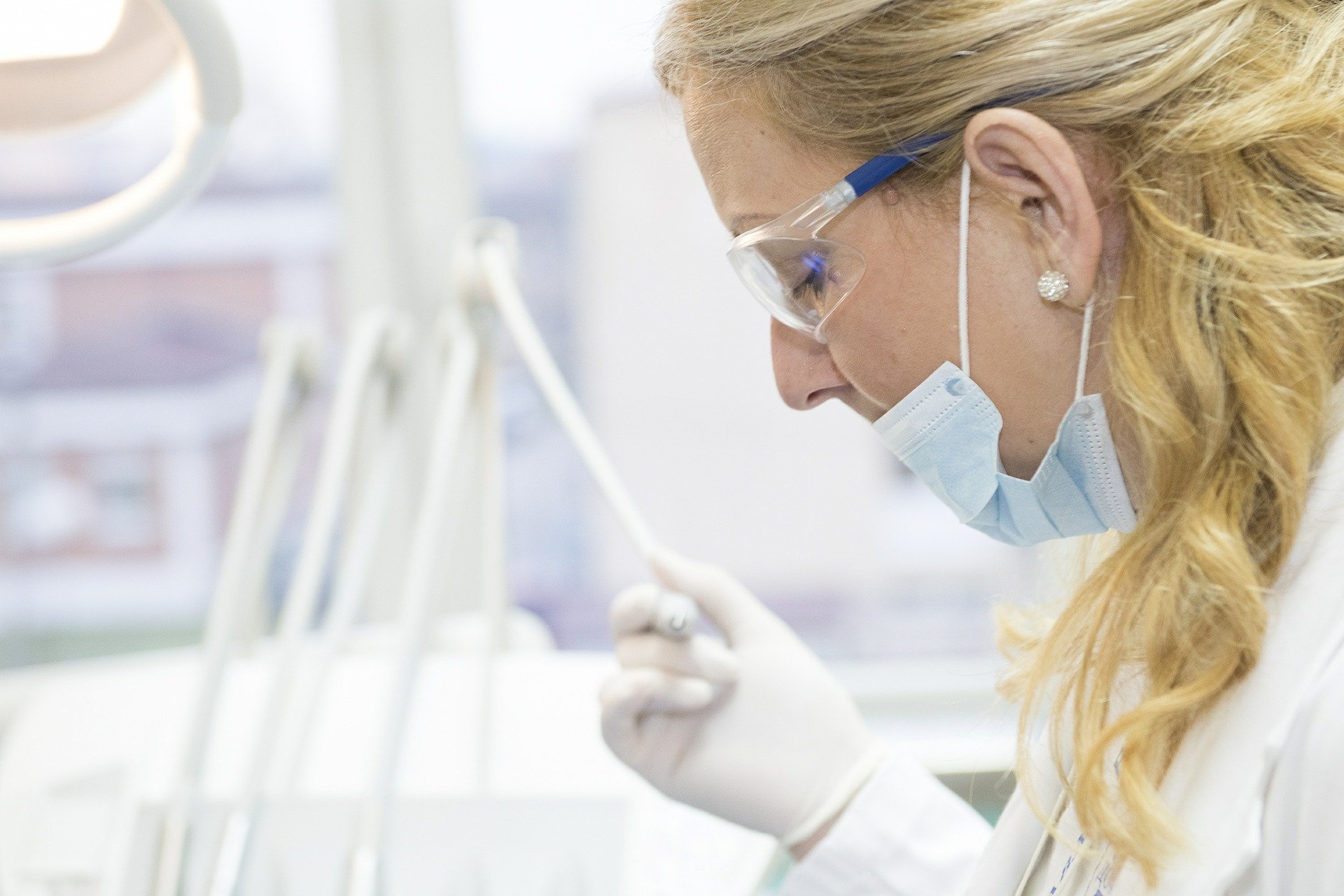 Why Is It Important to Visit Your Local Family Dentist Regularly?